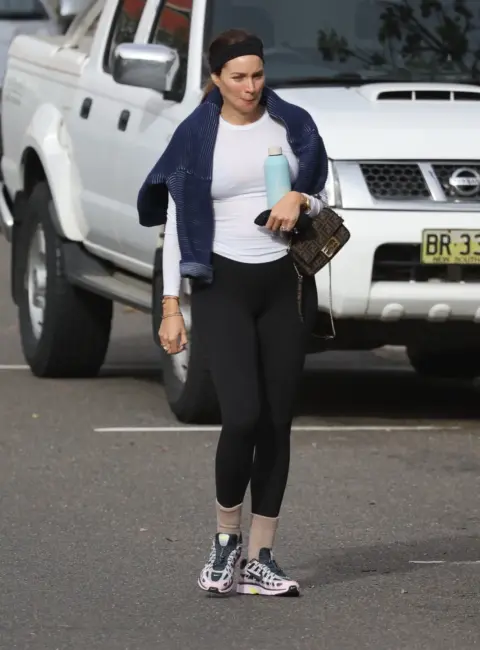 Natassia Halabi Visits a Pilates Class in Bondi 05-26-25