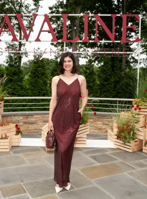 Alexandra Daddario – AVALINE & STELLA MCCARTNEY TOAST THE LAUNCH OF THEIR LIMITED-EDITION BOTTLE, East Hampton 07-12-25