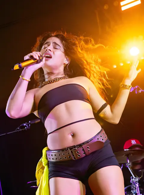 Jessie Reyez – Performs in Concert During the ‘Paid In Memories Tour’ at Stubb’s Waller Creek Amphitheater in Austin, Texas 07-19-25