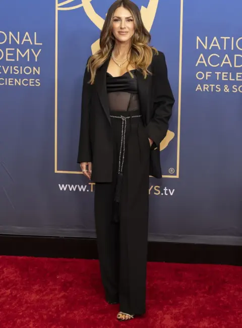 Elizabeth Hendrickson – 52nd Daytime Emmy Awards in Pasadena, California 10-17-2025