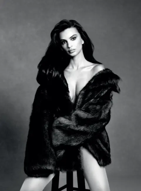 Emily Ratajkowski – Beyond Noise October 2025