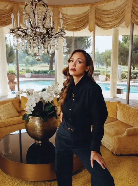 Jessica Alba – Vogue Mexico November 2025